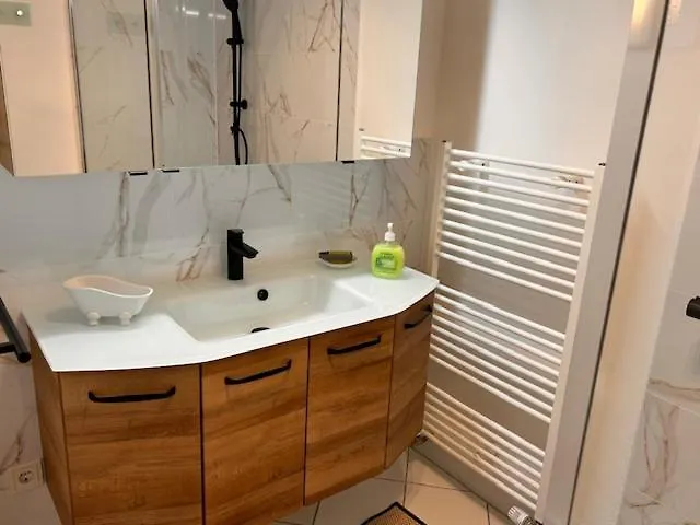 Bei Toni Und Klaus *